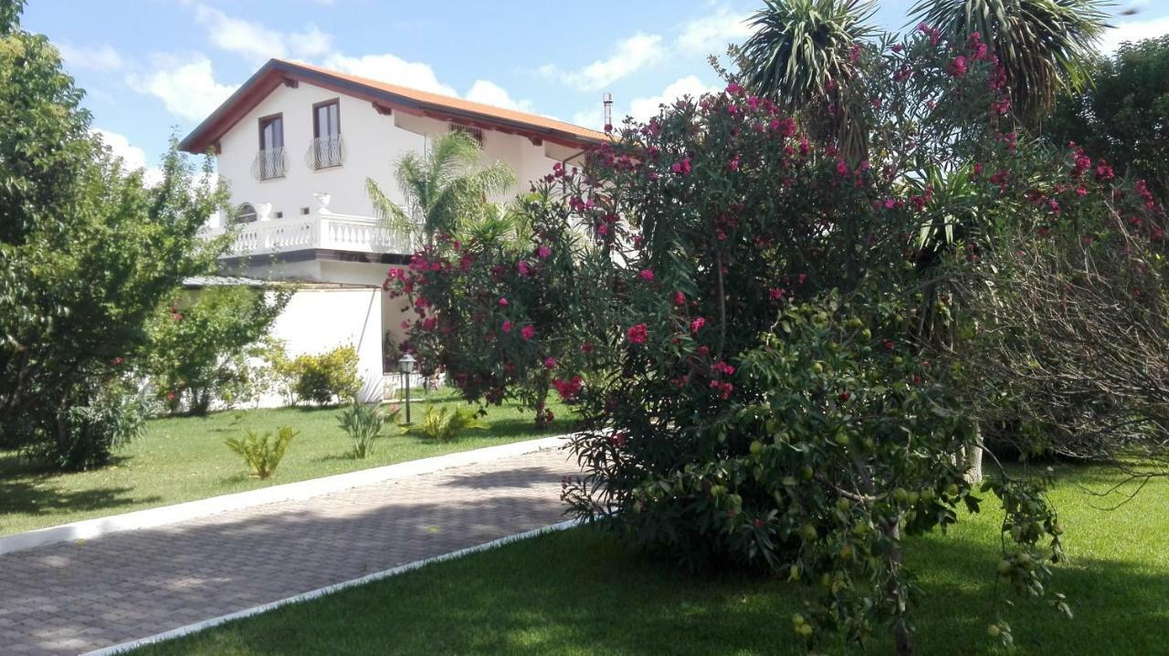 B&B Villa Di Bartolomeo 카파치오페스툼 외부 사진