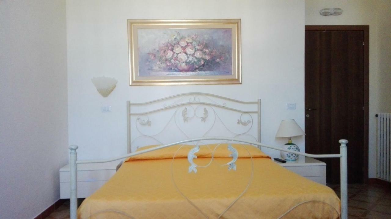B&B Villa Di Bartolomeo 카파치오페스툼 외부 사진